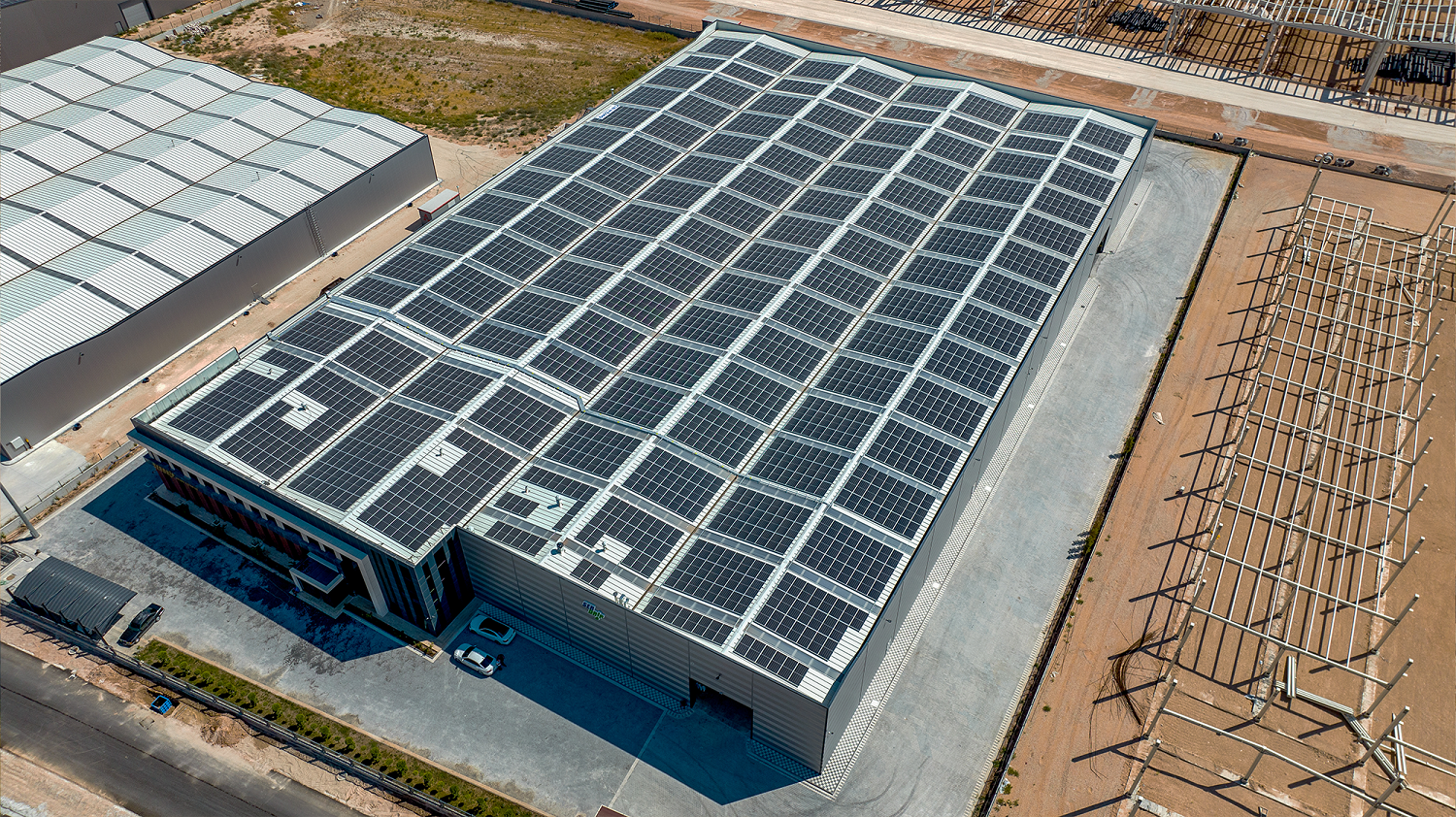 CW Enerji ile fabrikalar kendi enerjilerini üretmeye devam ediyor